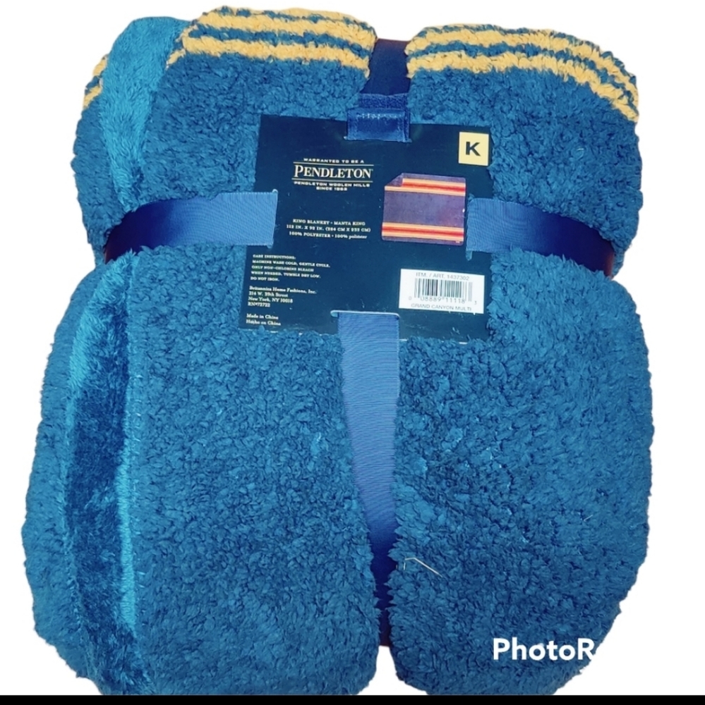 NWT Pendleton sherpa fleece striped king blanket - Picture 4 of 10